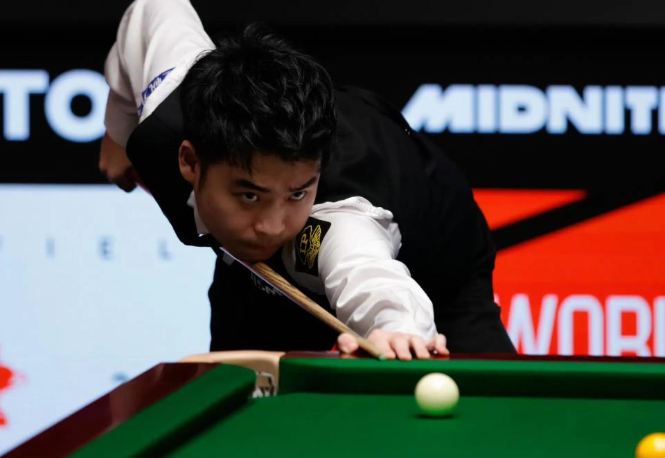 拜仁一直在 拜仁一直在