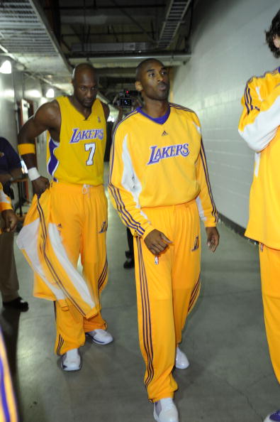 定了一个明 定了一个明