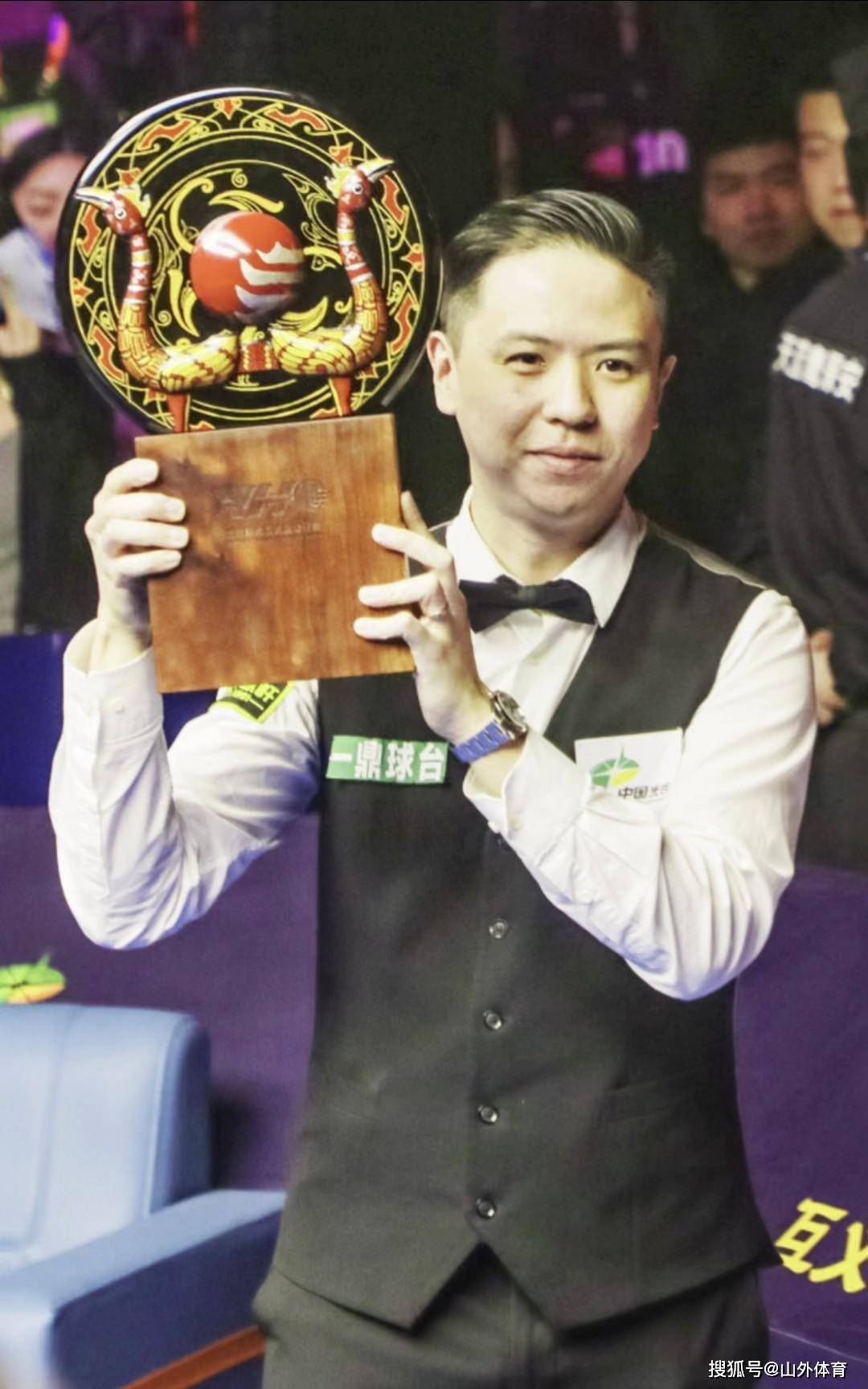 做出快速反 做出快速反